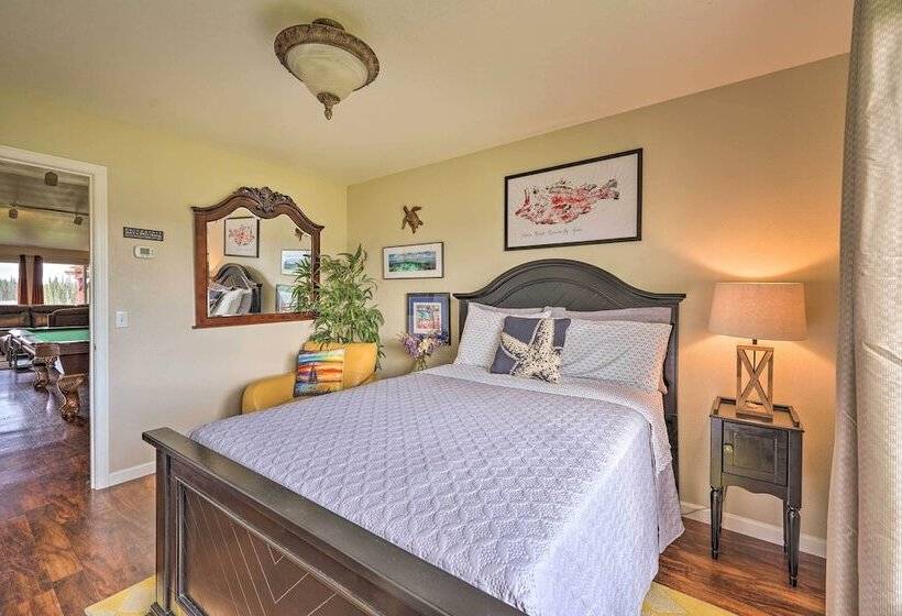 Soldotna Home W/ Yard, Walk To Kenai River!