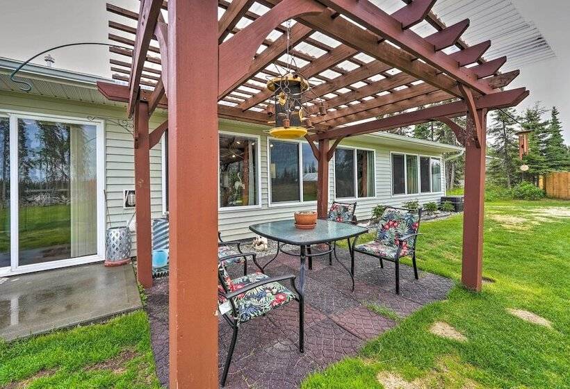 Soldotna Home W/ Yard, Walk To Kenai River!