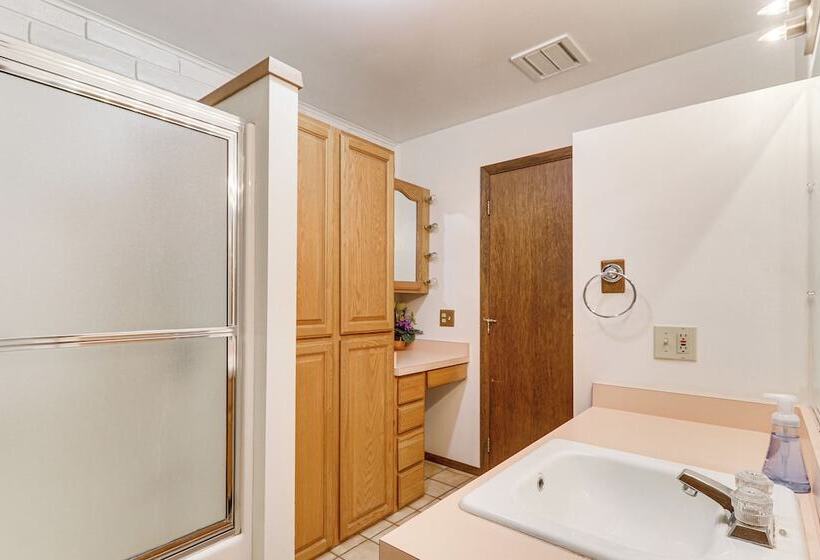 Flathead Lake Views: Scenic & Spacious Retreat!