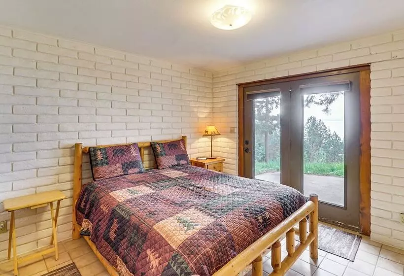 Flathead Lake Views: Scenic & Spacious Retreat!