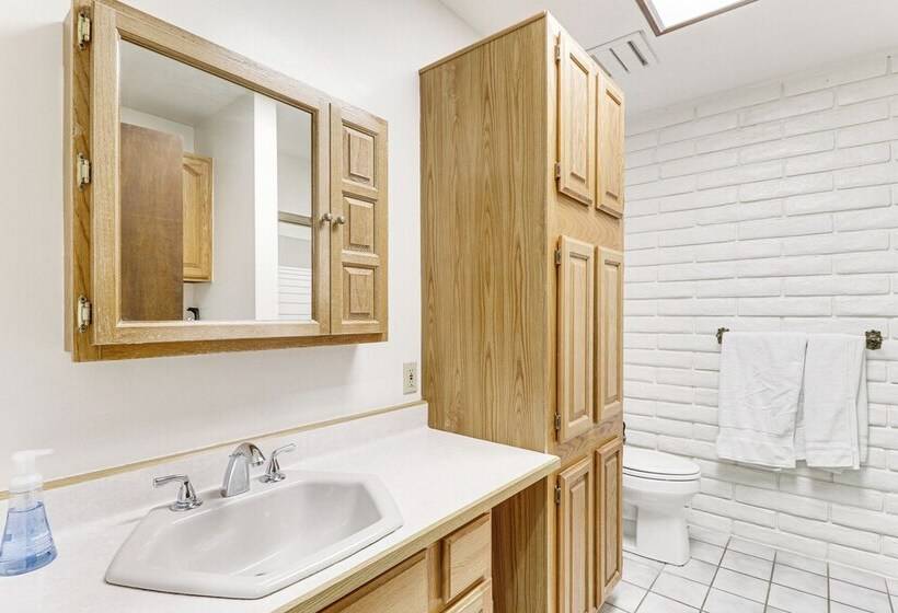 Flathead Lake Views: Scenic & Spacious Retreat!