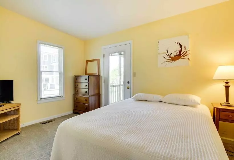 Walk To Beaches: Family Getaway In Bethany Beach!