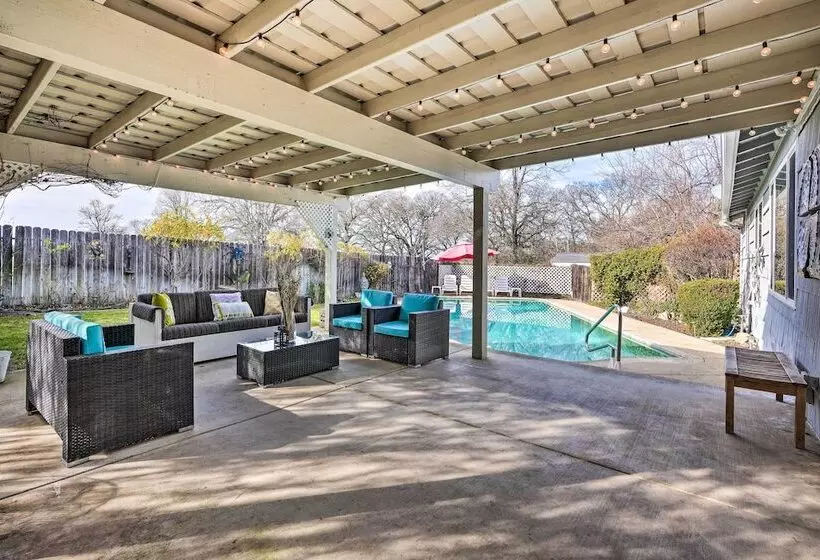 1 Mi To Main Street Sutter Creek: Poolside Oasis!