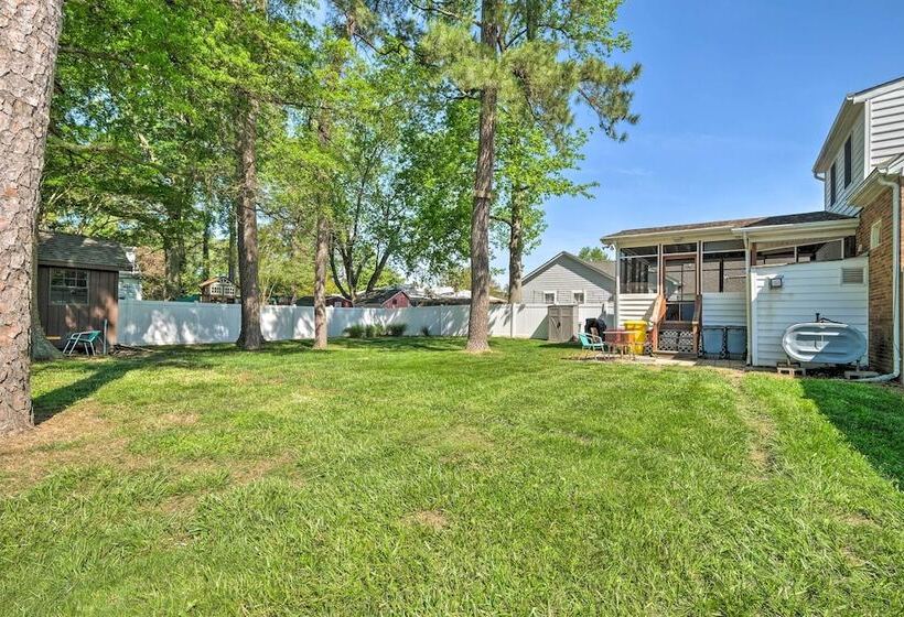 Waterfront North Beach Home ~ 2 Mi To Beach!