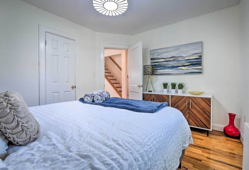 Waterfront North Beach Home ~ 2 Mi To Beach!