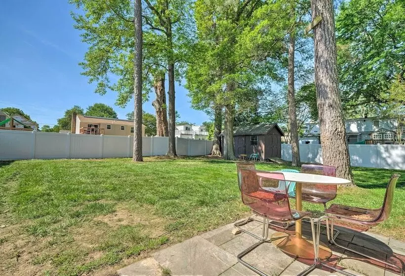 Waterfront North Beach Home ~ 2 Mi To Beach!