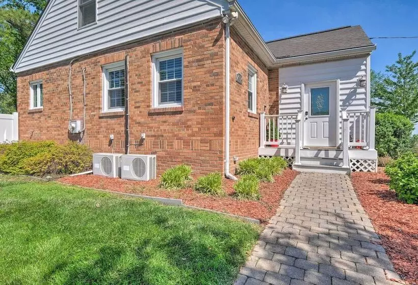 Waterfront North Beach Home ~ 2 Mi To Beach!