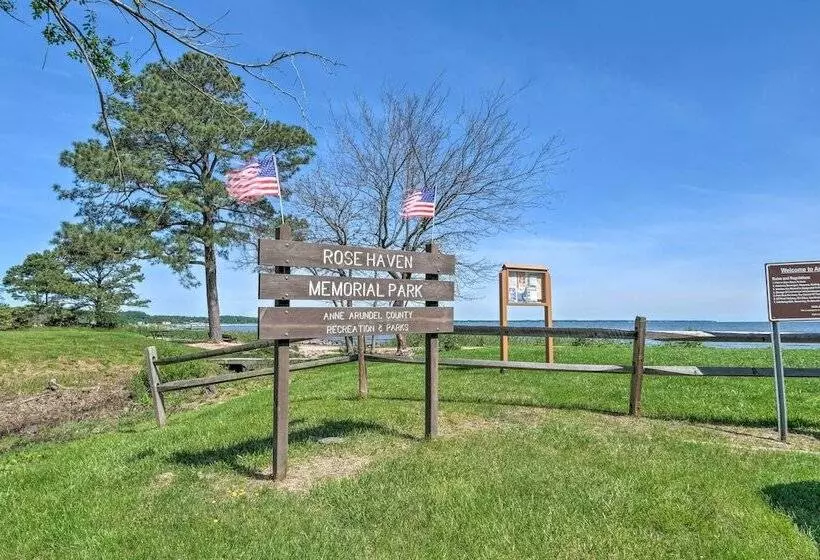 Waterfront North Beach Home ~ 2 Mi To Beach!