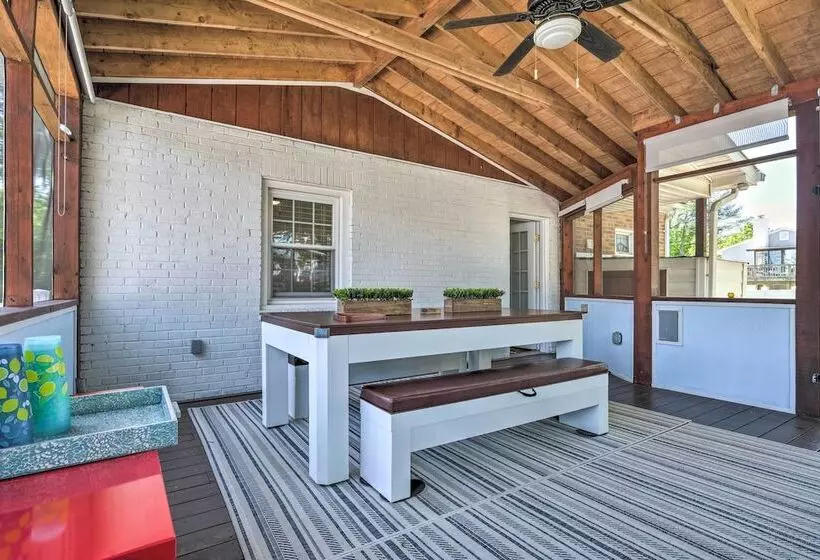 Waterfront North Beach Home ~ 2 Mi To Beach!