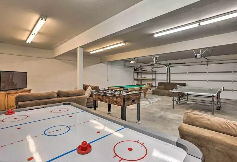 Boho Chic Home W/ Game Room Near Lake Gregory!