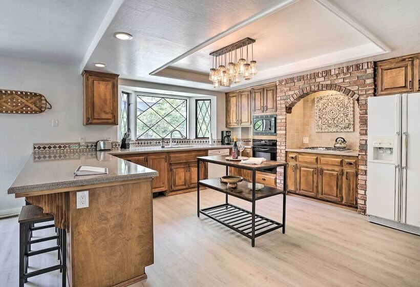 Boho Chic Home W/ Game Room Near Lake Gregory!