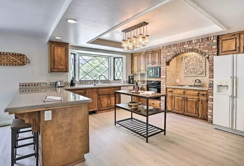 Boho Chic Home W/ Game Room Near Lake Gregory!