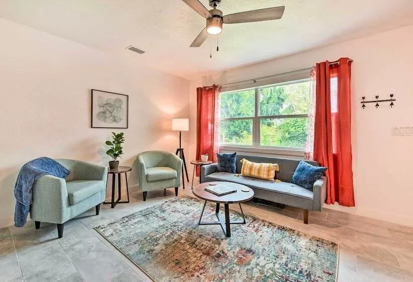 Bright, Pet Friendly Retreat In Avon Park!