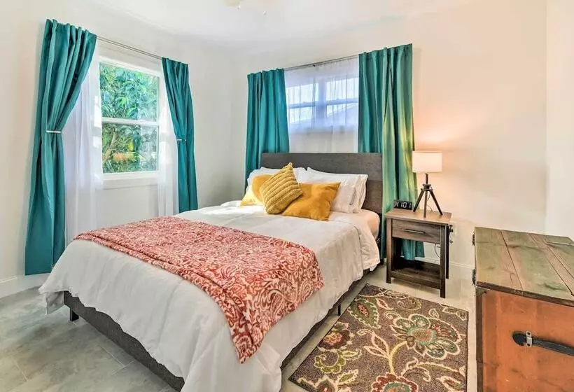 Bright, Pet Friendly Retreat In Avon Park!
