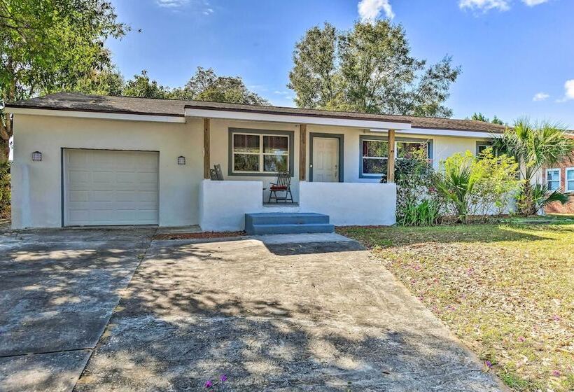 Bright, Pet Friendly Retreat In Avon Park!