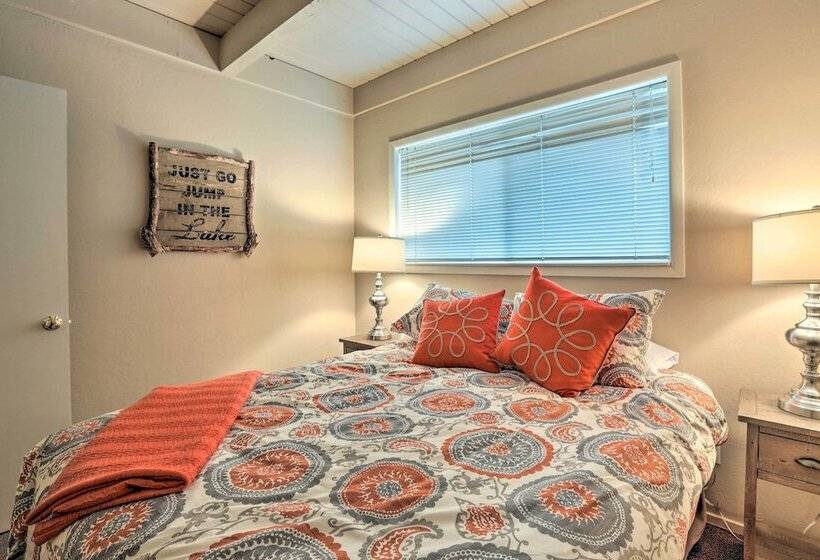 Near Skiing & Hiking: Carnelian Bay Cabin