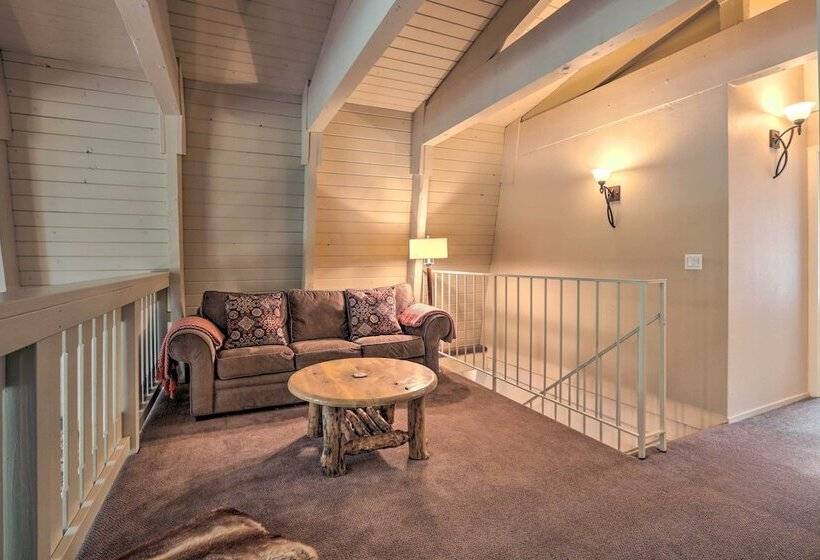 Near Skiing & Hiking: Carnelian Bay Cabin