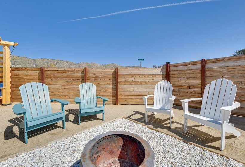 Charming Desert Cottage: 11 Mi To Joshua Tree