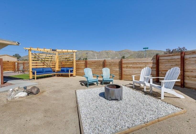 Charming Desert Cottage: 11 Mi To Joshua Tree