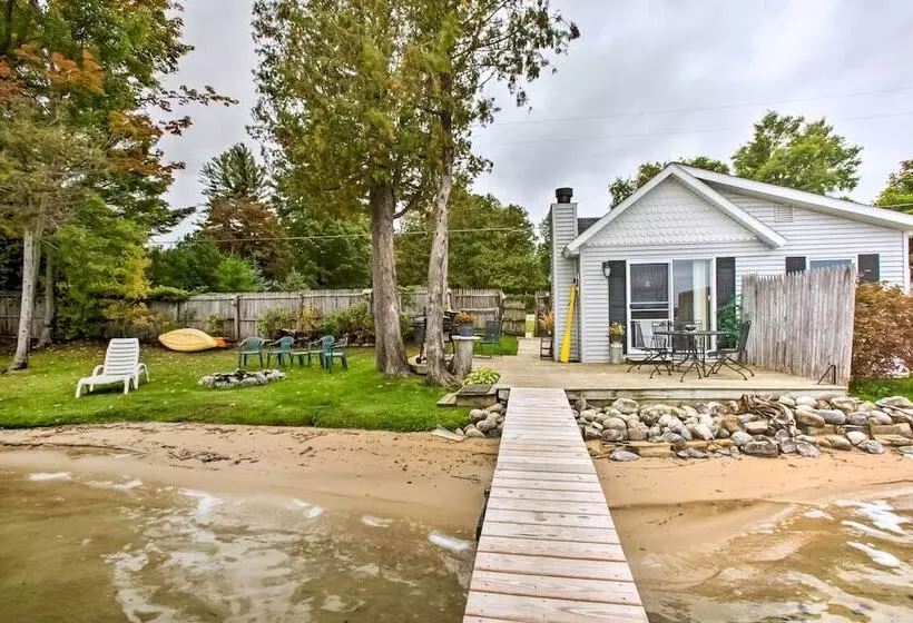 Little Traverse Lake Cottage: Beach Access & Dock!