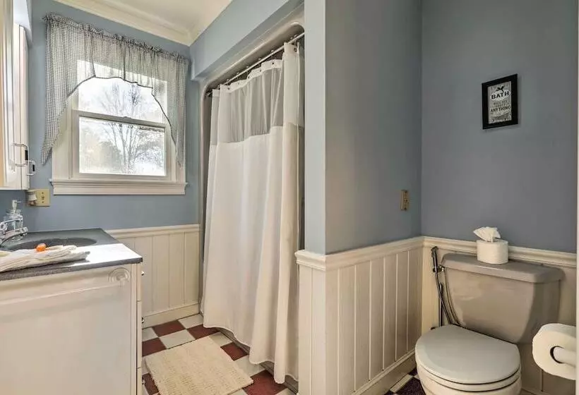 7 Mi To Downtown Providence: Quiet Apt In Seekonk