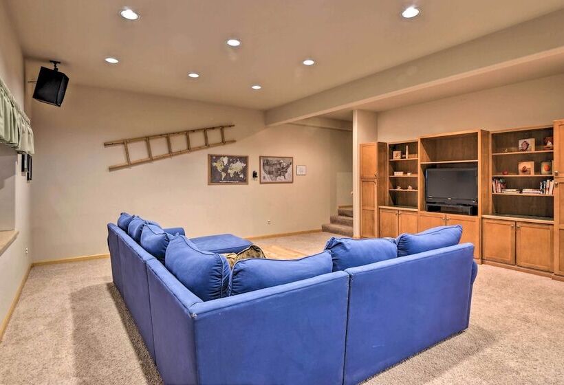 Charming, Spacious & Pet Friendly Buena Vista Home