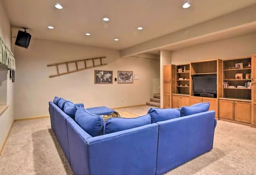 Charming, Spacious & Pet Friendly Buena Vista Home