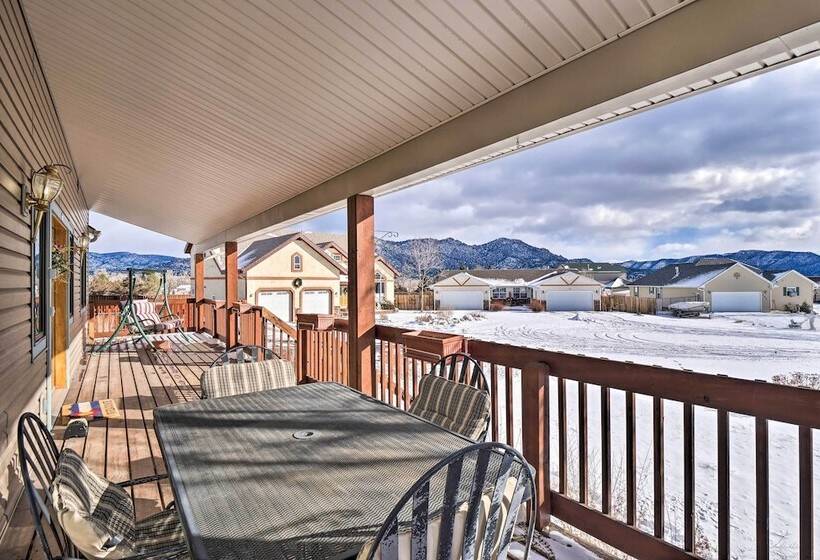 Charming, Spacious & Pet Friendly Buena Vista Home