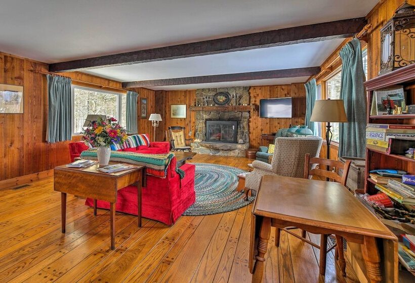Chester Farmhouse On 100 Acres, 15 Min To Okemo!
