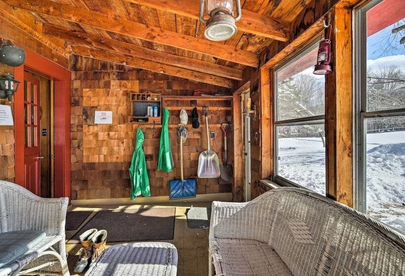 Chester Farmhouse On 100 Acres, 15 Min To Okemo!