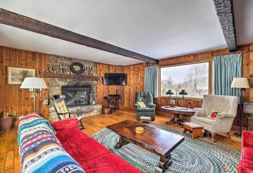 Chester Farmhouse On 100 Acres, 15 Min To Okemo!