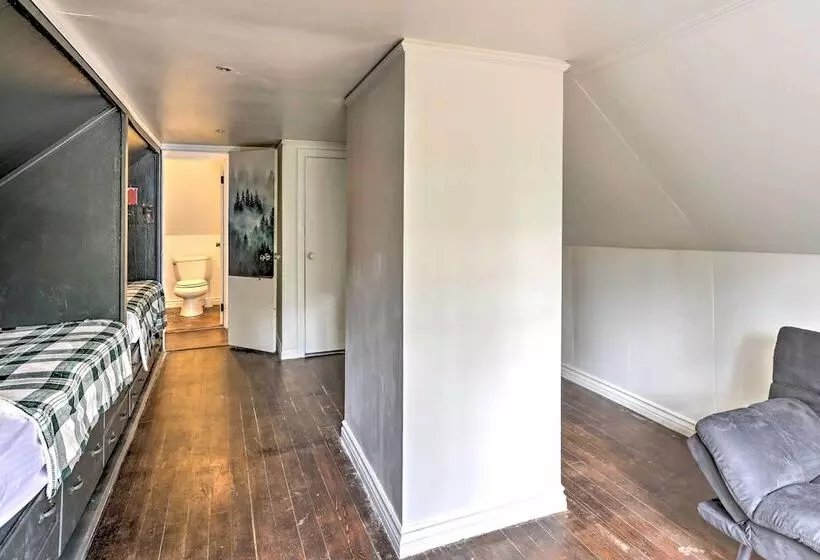 Cozy Home, 1/2 Mi To Downtown, 4 Mi To Hikes!