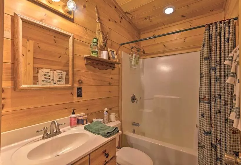 Lake Lure Log Cabin W/ Grill, Near Hiking!