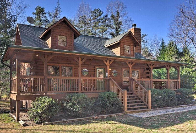 Lake Lure Log Cabin W/ Grill, Near Hiking!