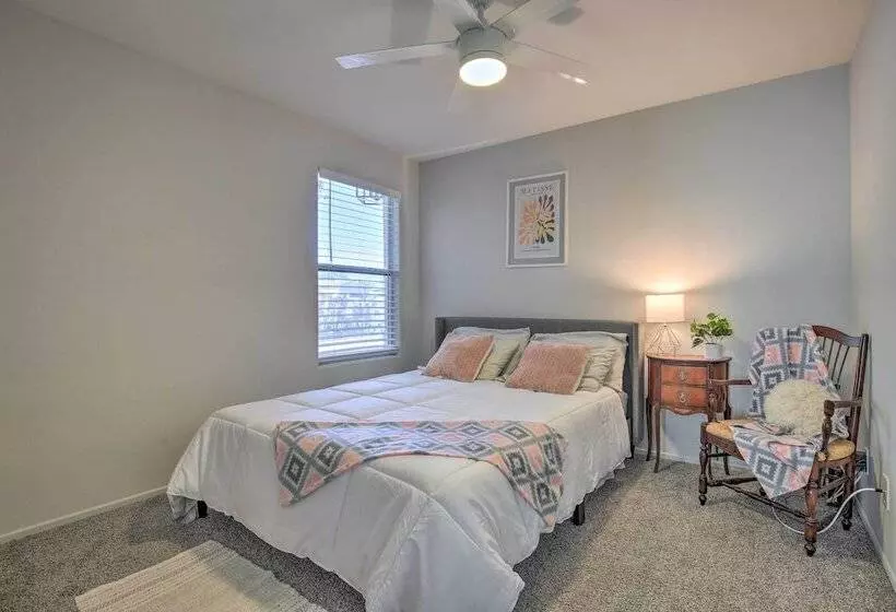 Desert Hot Springs Home W/ Pool & Gas Grill!