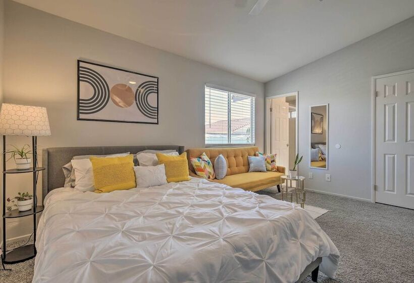 Desert Hot Springs Home W/ Pool & Gas Grill!