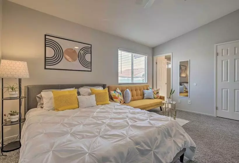 Desert Hot Springs Home W/ Pool & Gas Grill!