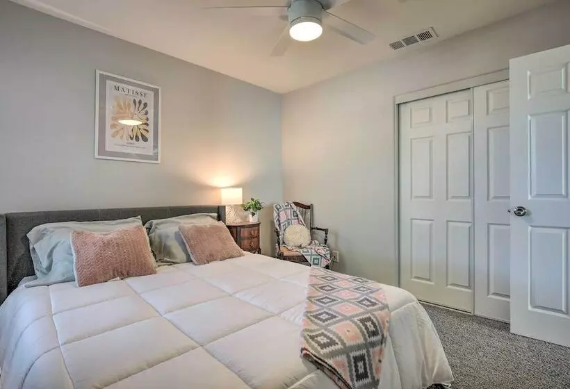 Desert Hot Springs Home W/ Pool & Gas Grill!