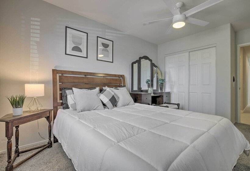 Desert Hot Springs Home W/ Pool & Gas Grill!