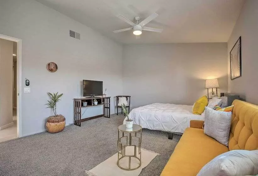 Desert Hot Springs Home W/ Pool & Gas Grill!