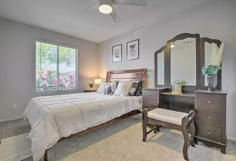 Desert Hot Springs Home W/ Pool & Gas Grill!