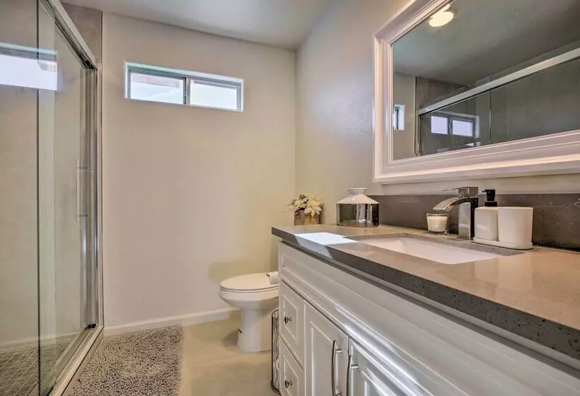 Desert Hot Springs Home W/ Pool & Gas Grill!