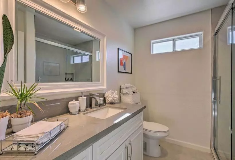 Desert Hot Springs Home W/ Pool & Gas Grill!