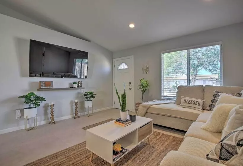 Desert Hot Springs Home W/ Pool & Gas Grill!