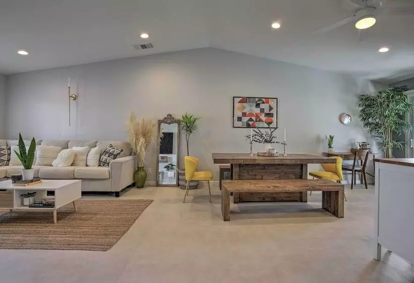 Desert Hot Springs Home W/ Pool & Gas Grill!