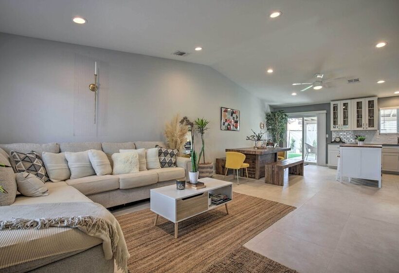 Desert Hot Springs Home W/ Pool & Gas Grill!