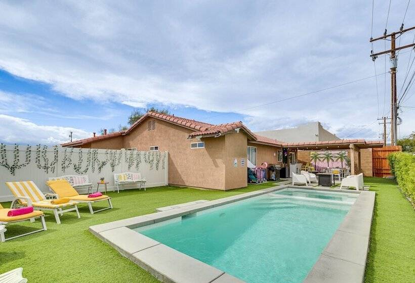 Desert Hot Springs Home W/ Pool & Gas Grill!
