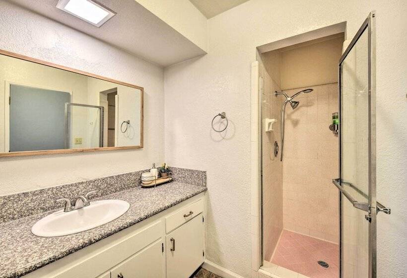 Desert Retreat W/ Backyard Oasis & Mtn Views!