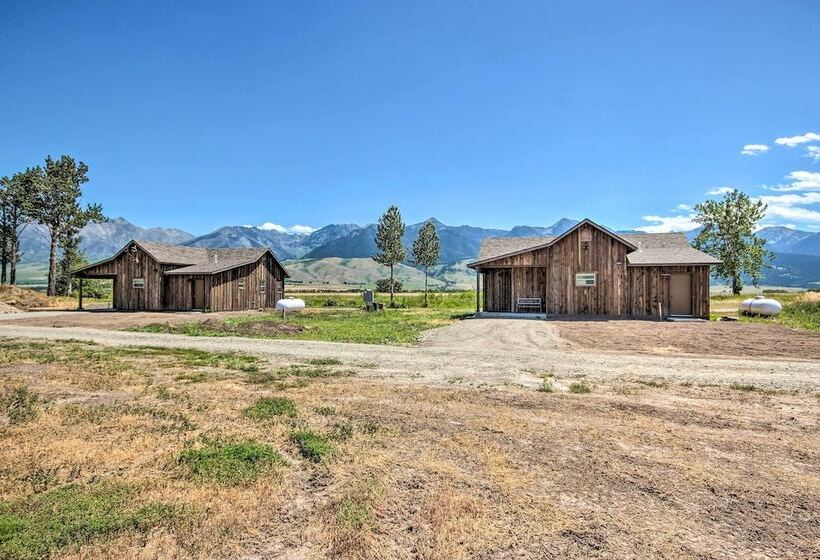 Dreamy Mountain View Cabin Near Yellowstone!