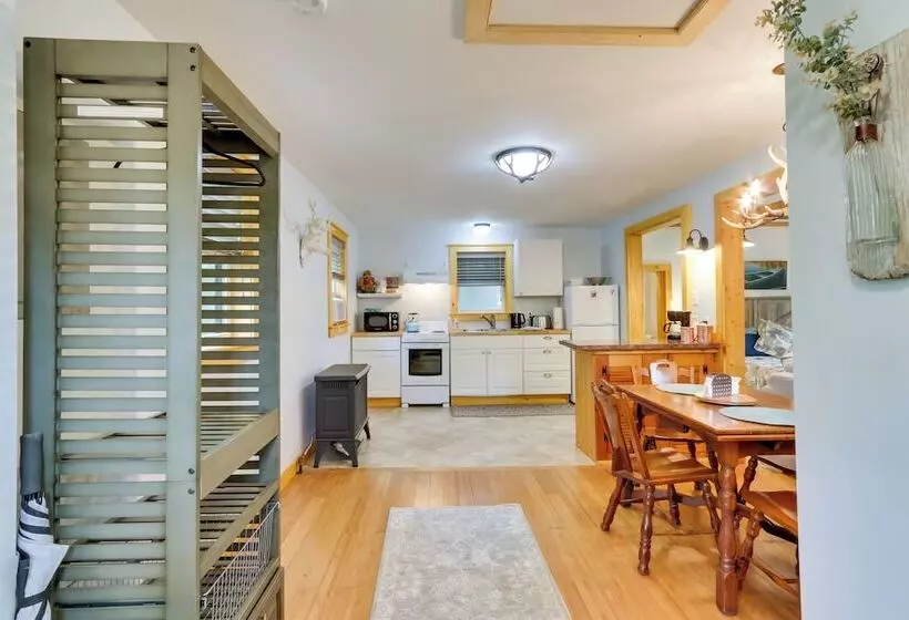 East Otis Vacation Rental W/ Private Deck & Bbq!